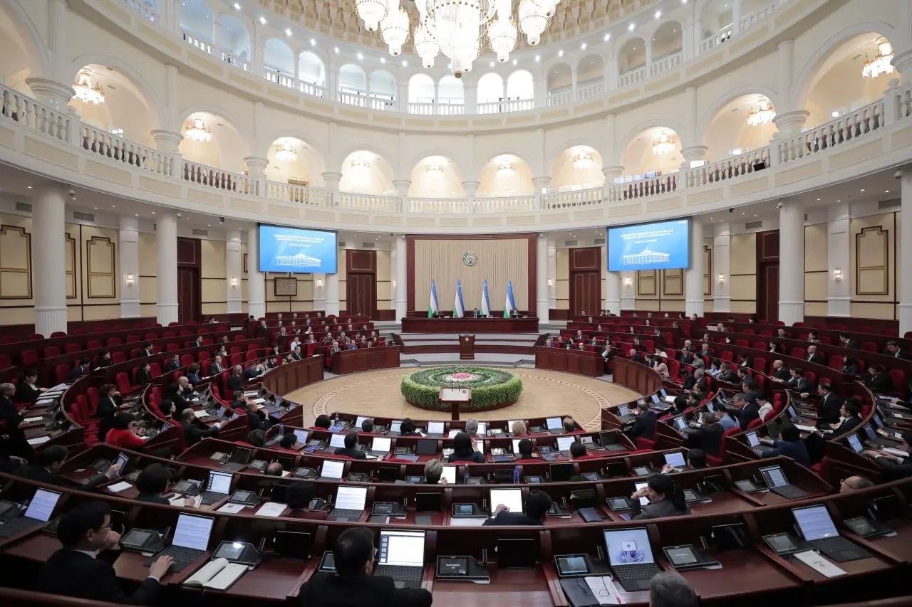 СУВ КОДЕКСИ ЛОЙИҲАСИ ДЕПУТАТЛАР ТОМОНИДАН УЧИНЧИ ЎҚИШДА ҚАБУЛ ҚИЛИНДИ